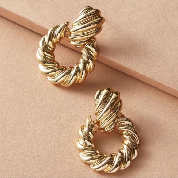 Tiffany Gold Textured Earrings - Picture 2 of 4